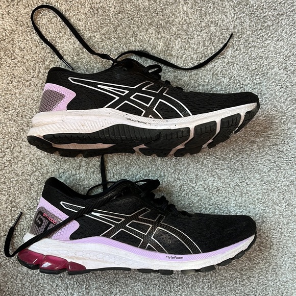 ASICS GT-1000 running shoes - Picture 3 of 5